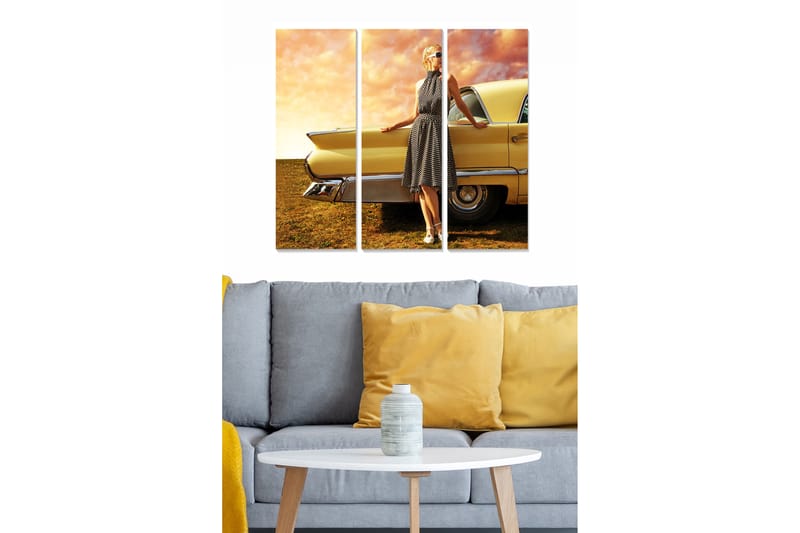 Canvastavla i trä 3-delar 50x70 cm - Vintage kvinna vid en klassisk bil - Gul / Beige / Brun - Inredning & dekor - Tavlor & konst - Canvastavla
