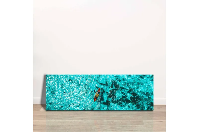 Canvastavla - Kajak som paddlar genom klart turkost vatten - Turkos / Svart / Orange - Inredning & dekor - Tavlor & konst - Canvastavla