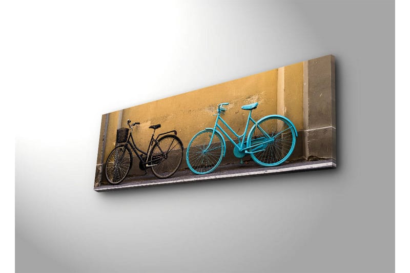 Canvastavla med LED-belysning 30x90 cm - Cyklar i kontrasterande färger mot en gul vägg - Svart / Turkos / Gul - Inredning & dekor - Tavlor & konst - Canvastavla