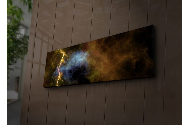 Canvastavla med LED-belysning 30x90 cm - Dramatiskt kosmiskt landskap med blixtar och färgexplosioner, Guld / Blå / Svart