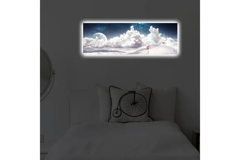 Canvastavla med LED-belysning 30x90 cm - Drömlik landskap med en ensam figur som bär ett paraply i en snöig miljö under en stjärnklar himmel - Blå / Vit / Rosa - Inredning & dekor - Tavlor & konst - Canvastavla