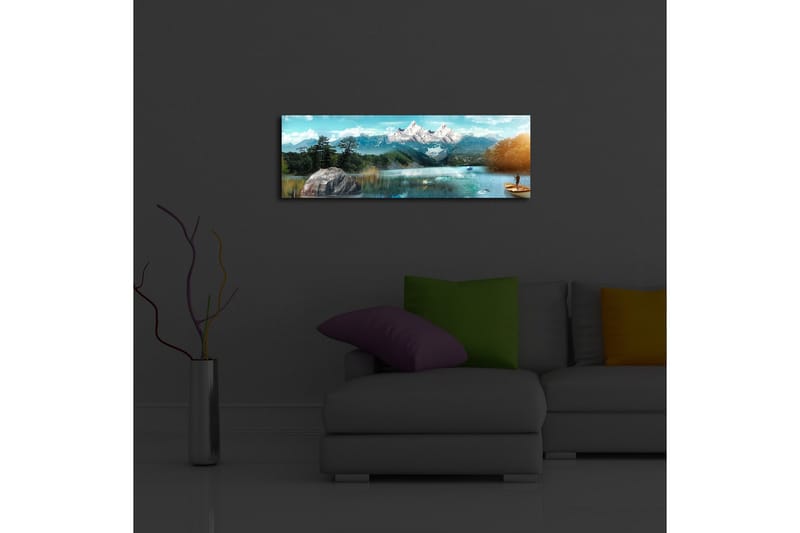 Canvastavla med LED-belysning 30x90 cm - Storslagen fjällandskap med en fiskare i en båt på en spegelblanka sjö - Blå / Grön / Vit - Inredning & dekor - Tavlor & konst - Canvastavla