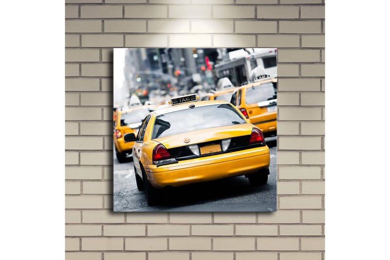 Canvastavla med LED-belysning 40x40 cm - Gula taxibilar på en livlig stadsgata - Gul / Svart / Grå - Inredning & dekor - Tavlor & konst - Canvastavla