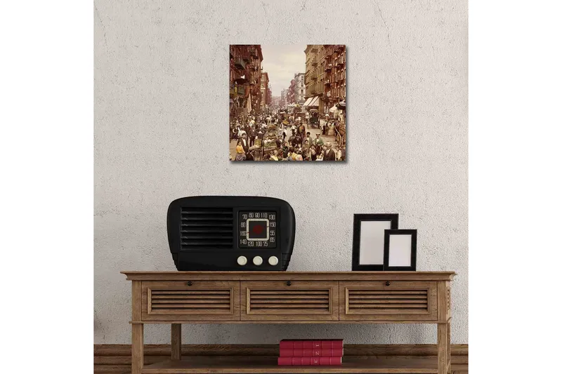 Canvastavla med LED-belysning 40x40 cm - Livlig gata med människor och marknadsstånd - Brun / Beige / Grön - Inredning & dekor - Tavlor & konst - Canvastavla