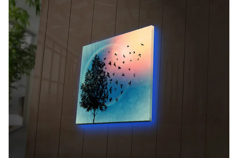 Canvastavla med LED-belysning 40x40 cm - Silhuett av ett träd med svävande fåglar mot en färgglad bakgrund - Blå / Rosa / Grön - Inredning & dekor - Tavlor & konst - Canvastavla