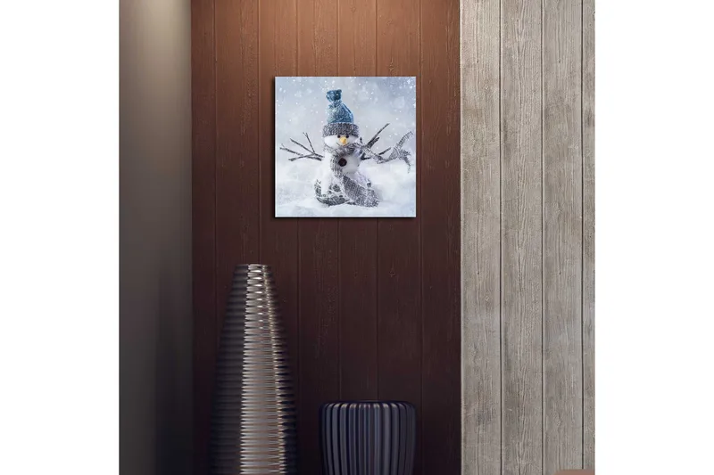 Canvastavla med LED-belysning 40x40 cm - Snögubbe i vinterlandskap med snöfall - Vit / Blå / Grå - Inredning & dekor - Tavlor & konst - Canvastavla