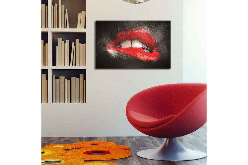 Canvastavla med LED-belysning 45x70 cm - Sensuella läppar i röd färg med en dramatisk kontrast mot en mörk bakgrund - Röd / Svart - Inredning & dekor - Tavlor & konst - Canvastavla