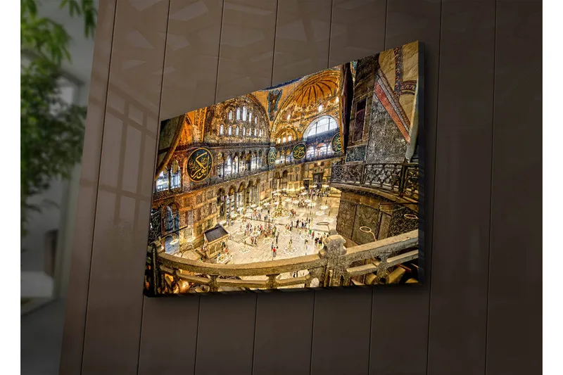 Canvastavla med LED-belysning 45x70 cm - Storslagen interiör av en historisk byggnad med detaljerad arkitektur och människor i rörelse - Guld / Brunt / Blått - Inredning & dekor - Tavlor & konst - Canvastavla