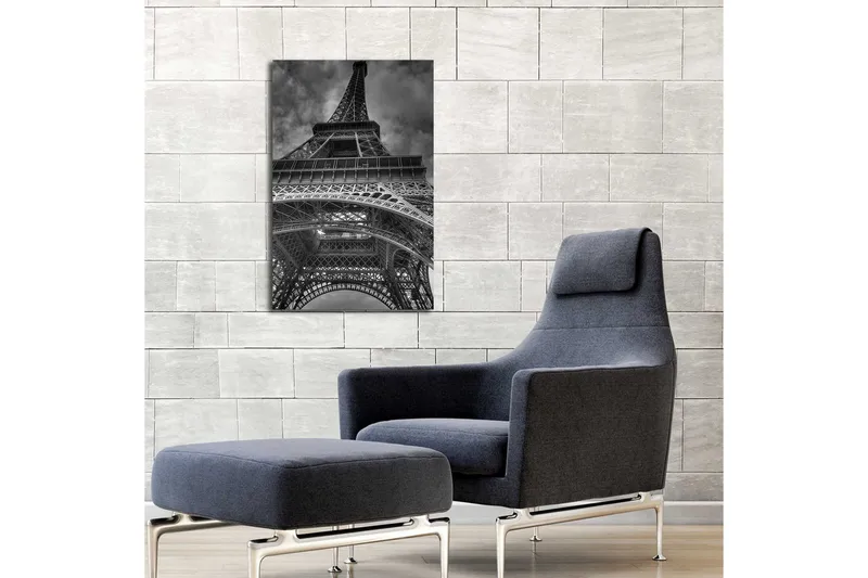 Canvastavla med LED-belysning 70x45 cm - Svartvit bild av Eiffeltornet sedd från en dramatisk vinkel - Svart / Vitt / Grått - Inredning & dekor - Tavlor & konst - Canvastavla