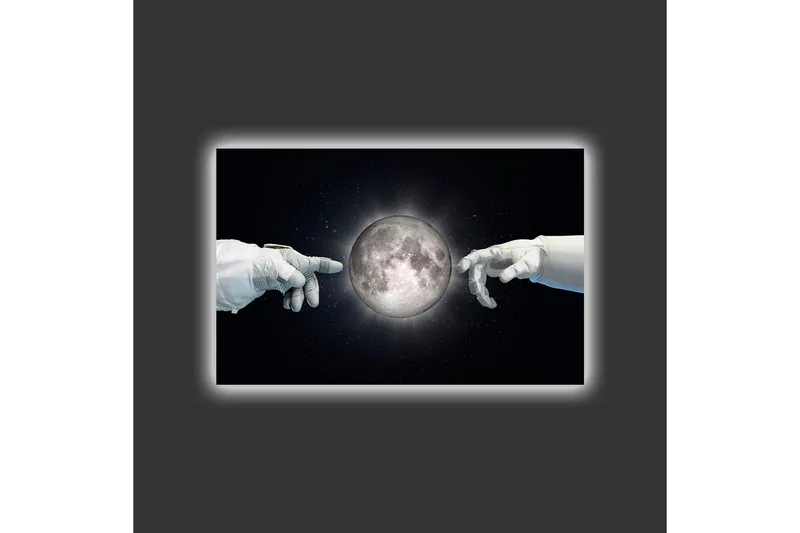 Canvastavla med LED-belysning - Astronauthänder som sträcker sig mot månen - Svart / Vit / Grå - Inredning & dekor - Tavlor & konst - Canvastavla