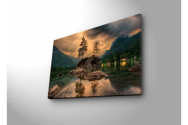 Canvastavla med LED-belysning - Dramatiskt landskap med berg och träd vid en spegelblanka sjö - Mörkgrön / Grå / Blå - Inredning & dekor - Tavlor & konst - Canvastavla