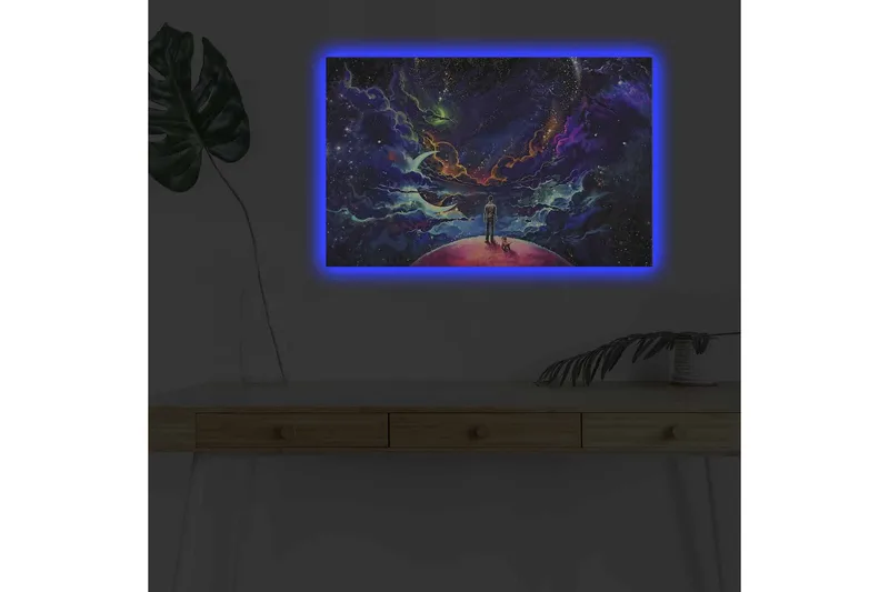Canvastavla med LED-belysning - Fantastisk rymdscen med en människa och en hund på en planet - Lila / Blå / Rosa - Inredning & dekor - Tavlor & konst - Canvastavla