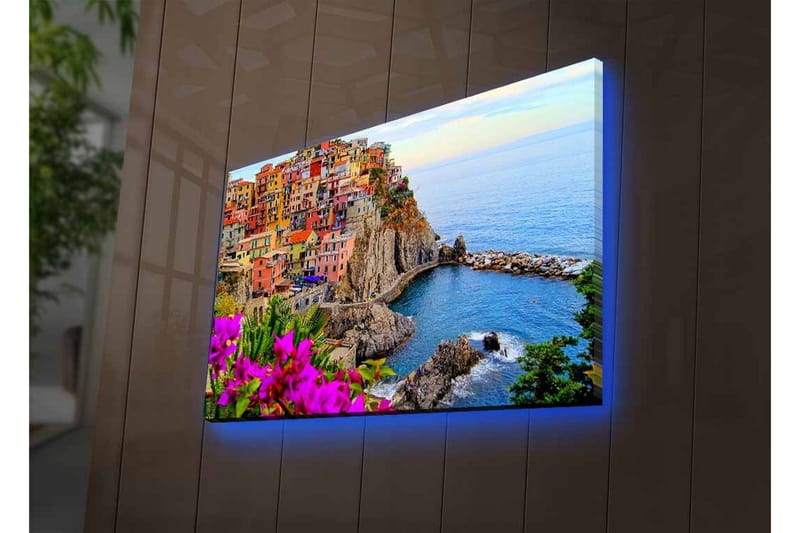 Canvastavla med LED-belysning - Färgglad kustby med färgglada hus och havsutsikt - Lila / Orange / Blå - Inredning & dekor - Tavlor & konst - Canvastavla