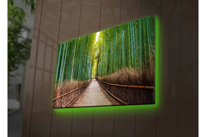 Canvastavla med LED-belysning - Grön bambuskog med en stig som leder genom träden - Grön / Brun - Inredning & dekor - Tavlor & konst - Canvastavla