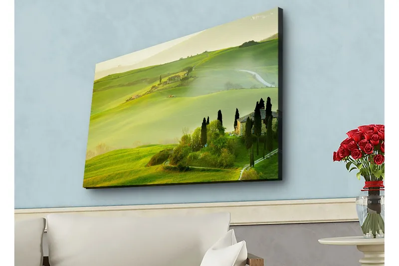 Canvastavla med LED-belysning - Lummig landskap med böljande gröna kullar och cypressträd - Grön / Ljusgrön / Brun - Inredning & dekor - Tavlor & konst - Canvastavla