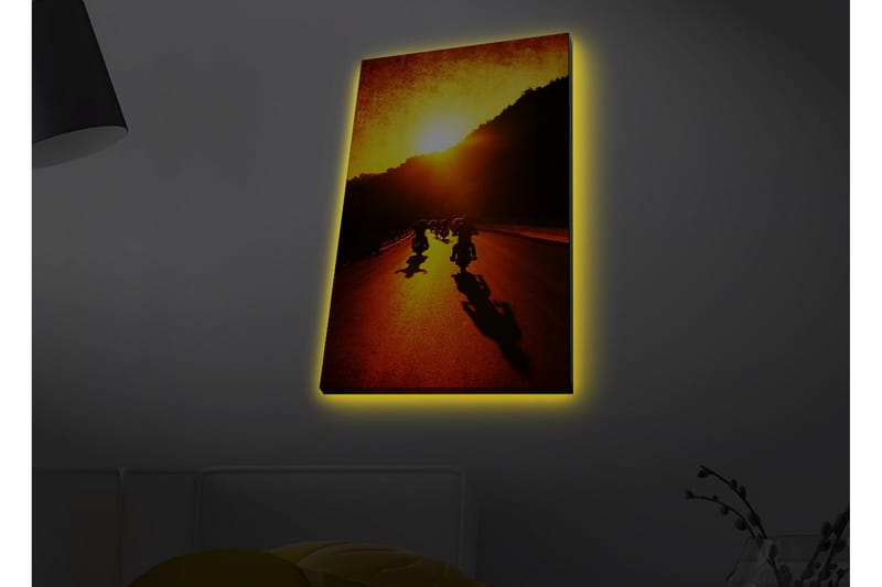Canvastavla med LED-belysning - Motorcyklar som färdas längs en väg i solnedgångens gyllene ljus - Guld / Orange / Svart - Inredning & dekor - Tavlor & konst - Canvastavla