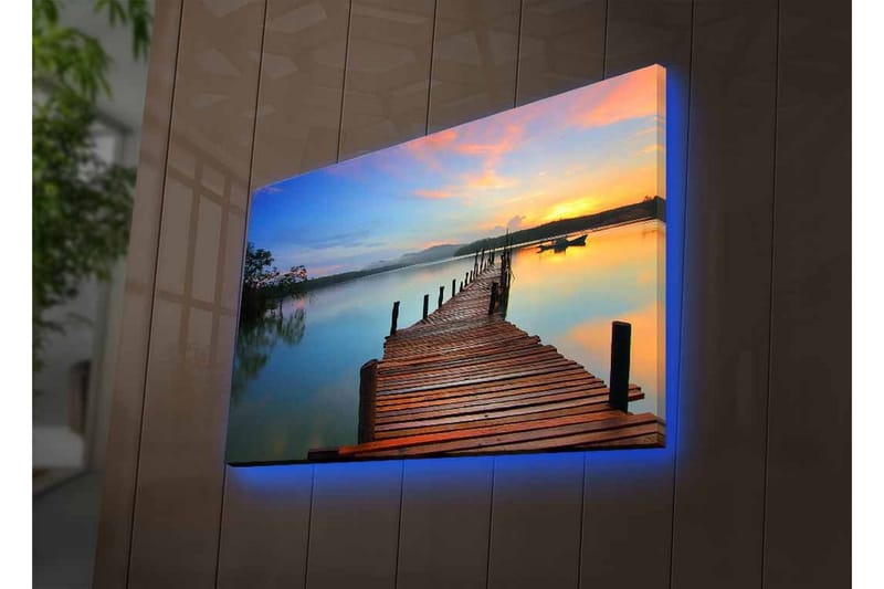 Canvastavla med LED-belysning - Solnedgång över en träbrygga vid vattnet, Orange / Blå / Brun