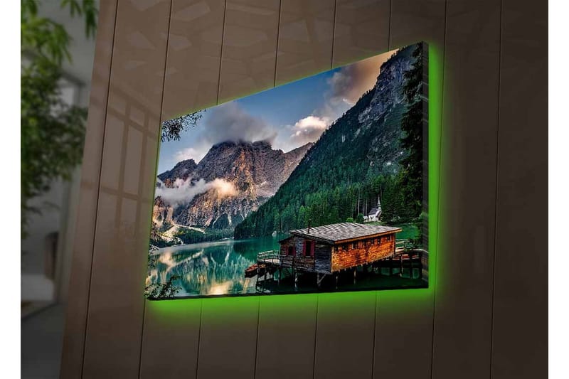 Canvastavla med LED-belysning - Stämningsfull fjällsjö med en trästuga vid vattnet - Grön / Blå / Brun - Inredning & dekor - Tavlor & konst - Canvastavla