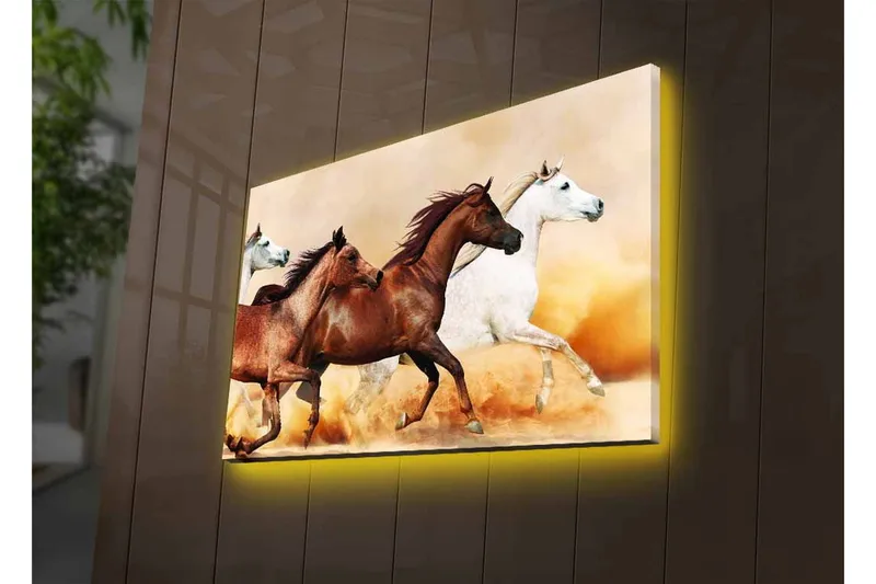 Canvastavla med LED-belysning - Tre hästar i rörelse över en sandig yta - Brun / Vit / Beige - Inredning & dekor - Tavlor & konst - Canvastavla