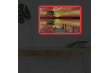 Canvastavla med LED-belysning - Vacker solnedgång över en spegelblanka sjö med en ensam trädbank - Orange / Gul / Svart - Inredning & dekor - Tavlor & konst - Canvastavla