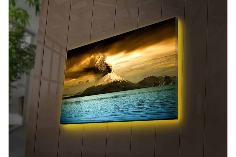 Canvastavla med LED-belysning - Vulkan med utbrott och reflektion i vatten - Guld / Blå / Grå - Inredning & dekor - Tavlor & konst - Canvastavla