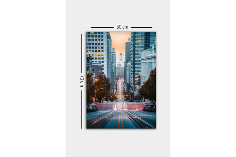 Canvastavla - Stadsgata med sikt mot en bro i bakgrunden - Blå / Orange / Grå - Inredning & dekor - Tavlor & konst - Canvastavla