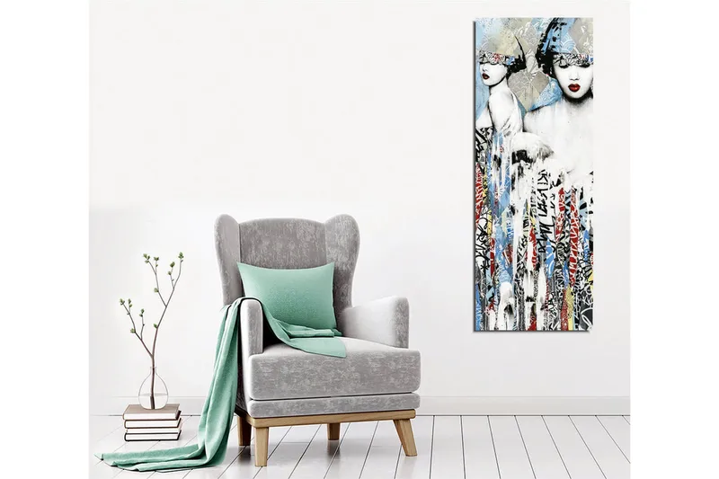 Canvastavla - Två stiliserade kvinnor med ansiktena delvis dolda av huvudbonader och starka röda läppar - Blå / Svart / Röd - Inredning & dekor - Tavlor & konst - Canvastavla