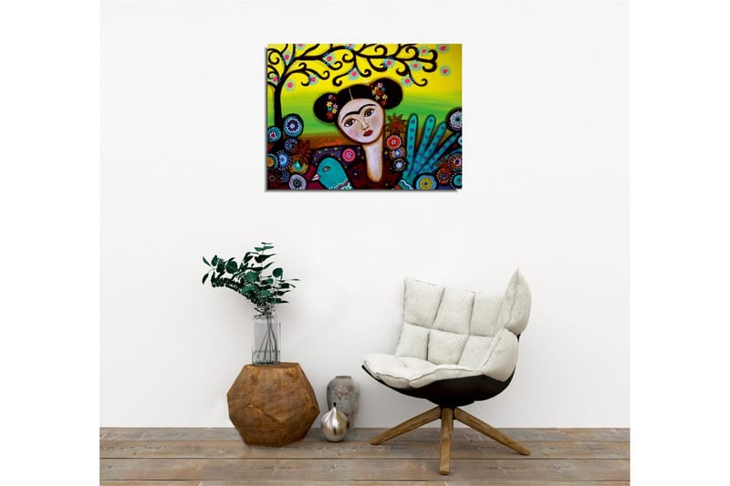 Canvastavla - Porträtt av en kvinna med blommor i håret och en grön fågel vid sidan om - Grön / Röd / Svart - Inredning & dekor - Tavlor & konst - Canvastavla