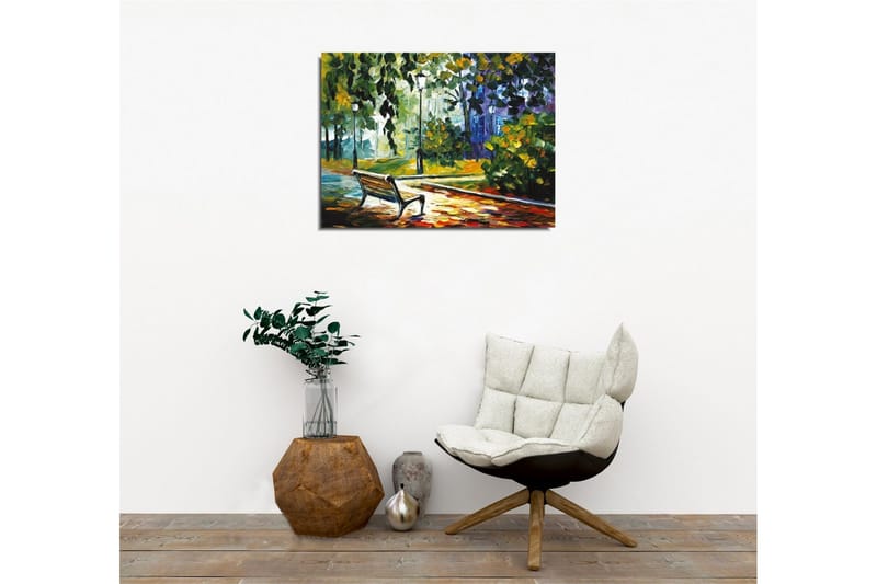 Canvastavla - Parkbänk omgiven av grönskande träd och lampor i en färgglad miljö - Grön / Gul / Blå - Inredning & dekor - Tavlor & konst - Canvastavla