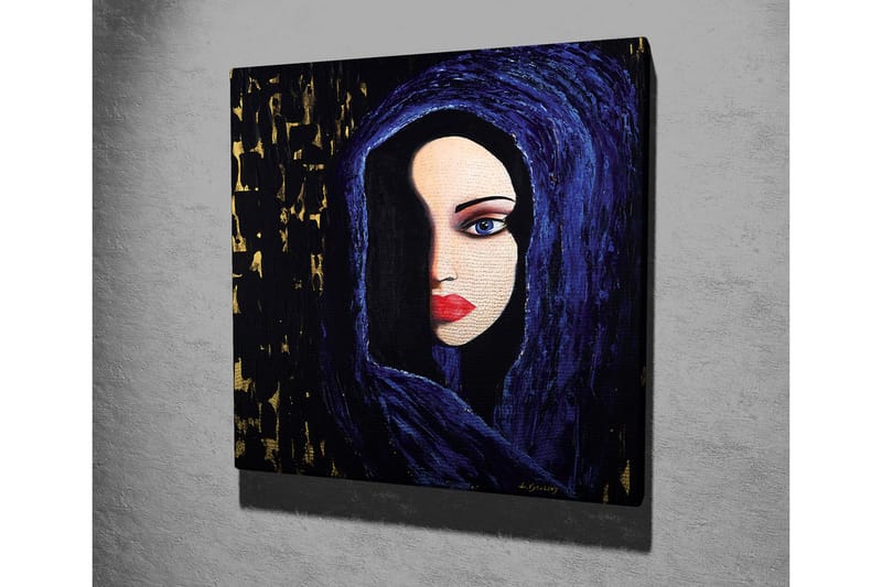 Canvastavla - Porträtt av en kvinna med en mystisk blick i en mörk huva - Mörkblå / Svart / Röd - Inredning & dekor - Tavlor & konst - Canvastavla