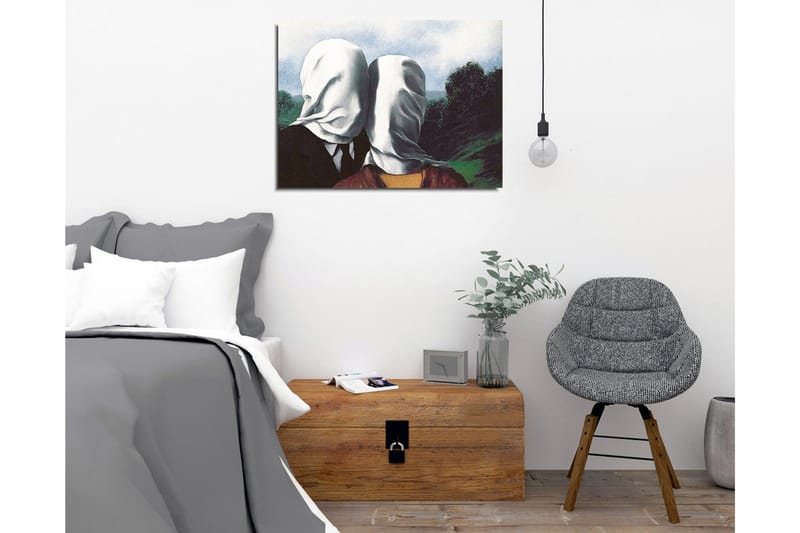 Canvastavla - Par med vita dukar som täcker ansiktena, stående i en grönskande landskap - Vit / Svart / Grön - Inredning & dekor - Tavlor & konst - Canvastavla