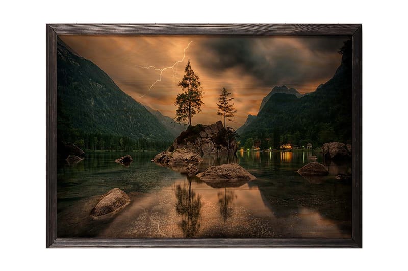 DEKORATIV INRAMAD målning 35x50 cm - Inredning & dekor - Tavlor & konst - Canvastavla