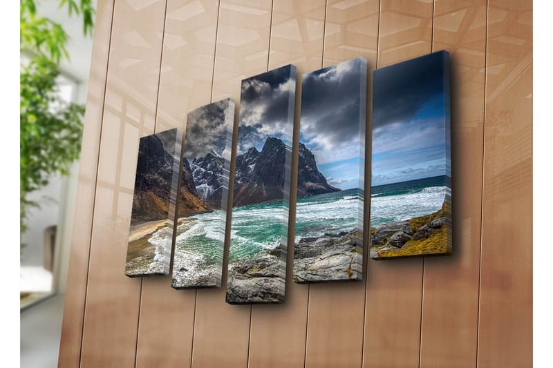 Stor Canvastavla i 5 delar 105x70 cm - Dramatiska fjäll med hav och strand - Mörkgrå / Turkos / Beige - Inredning & dekor - Tavlor & konst - Canvastavla