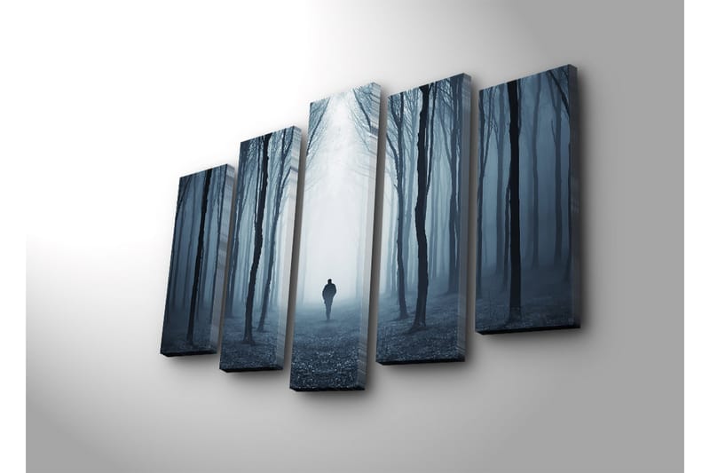 Stor Canvastavla i 5 delar 105x70 cm - Ensam figur som går genom en dimmig skog - Mörkblå / Grå / Svart - Inredning & dekor - Tavlor & konst - Canvastavla