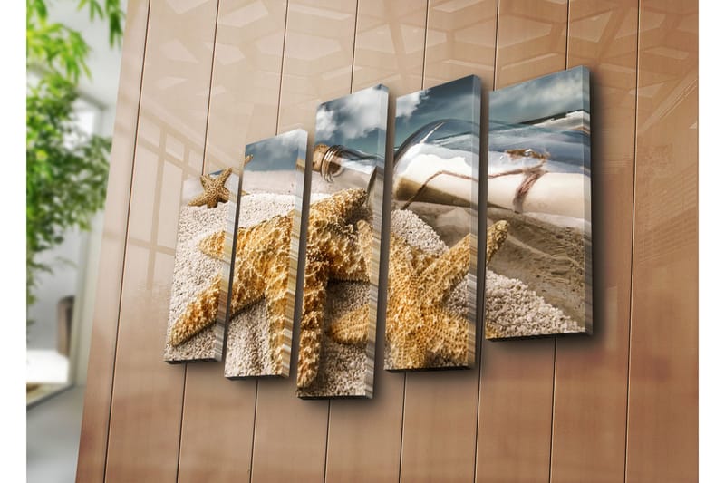 Stor Canvastavla i 5 delar 105x70 cm - Havslandskap med sjöstjärnor och en flaska med meddelande - Sandfärgad / Beige / Brun - Inredning & dekor - Tavlor & konst - Canvastavla