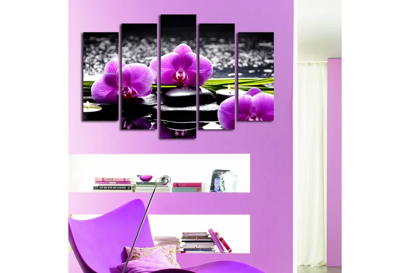 Stor Canvastavla i 5 delar 105x70 cm - Lila orkidéer på svarta stenar med reflektioner i vatten - Lila / Svart / Grön - Inredning & dekor - Tavlor & konst - Canvastavla