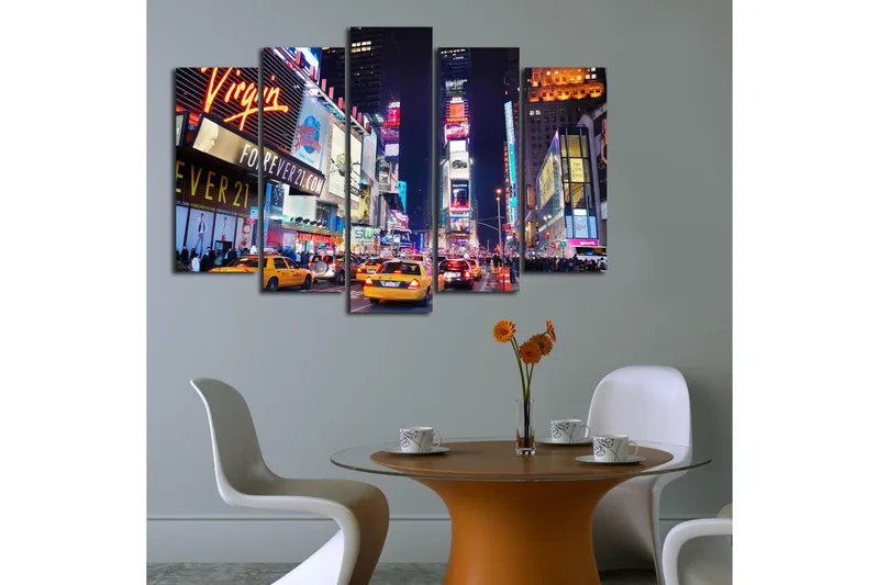 Stor Canvastavla i 5 delar 105x70 cm - Livlig stadsbild av Times Square med neonskyltar och trafik - Gult / Blått / Rött - Inredning & dekor - Tavlor & konst - Canvastavla