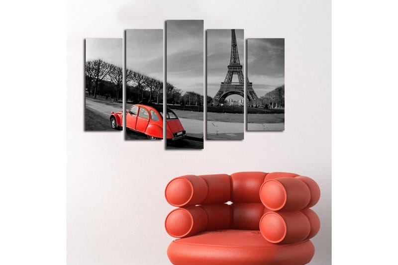 Stor Canvastavla i 5 delar 105x70 cm - Röd bil framför Eiffeltornet i en svartvit stadsmiljö - Röd / Svart / Grå - Inredning & dekor - Tavlor & konst - Canvastavla