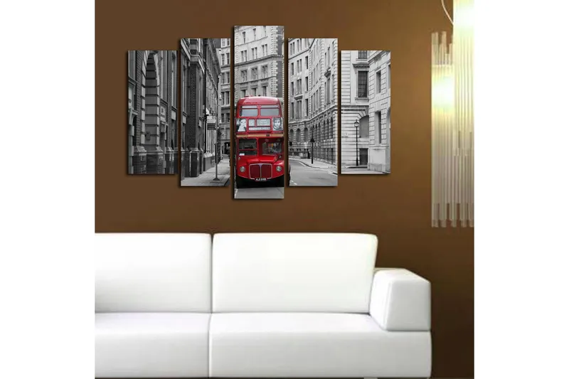 Stor Canvastavla i 5 delar 105x70 cm - Röd dubbeldäckarbuss på en grå stadsgata - Röd / Grå - Inredning & dekor - Tavlor & konst - Canvastavla