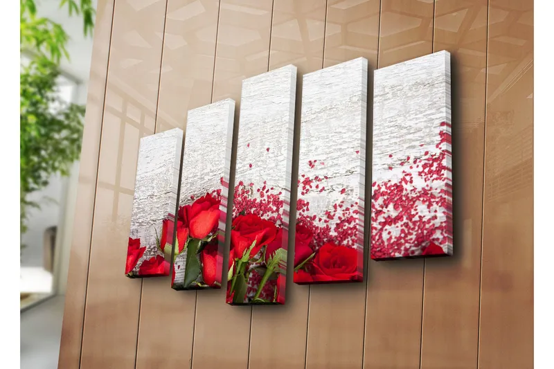 Stor Canvastavla i 5 delar 105x70 cm - Röda rosor med romantiska inslag - Röd / Grön - Inredning & dekor - Tavlor & konst - Canvastavla
