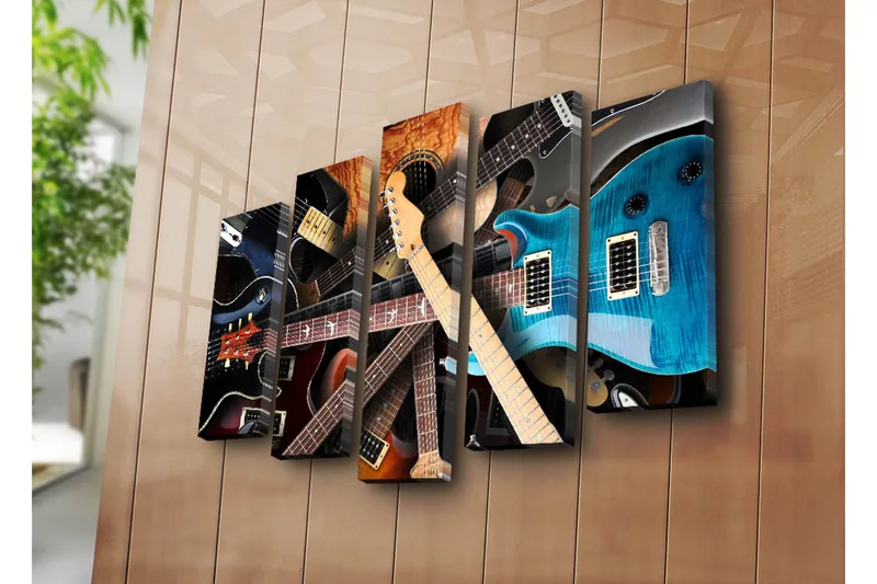 Stor Canvastavla i 5 delar 105x70 cm - Samling av olika gitarrer i en dynamisk komposition - Svart / Brun / Blå - Inredning & dekor - Tavlor & konst - Canvastavla
