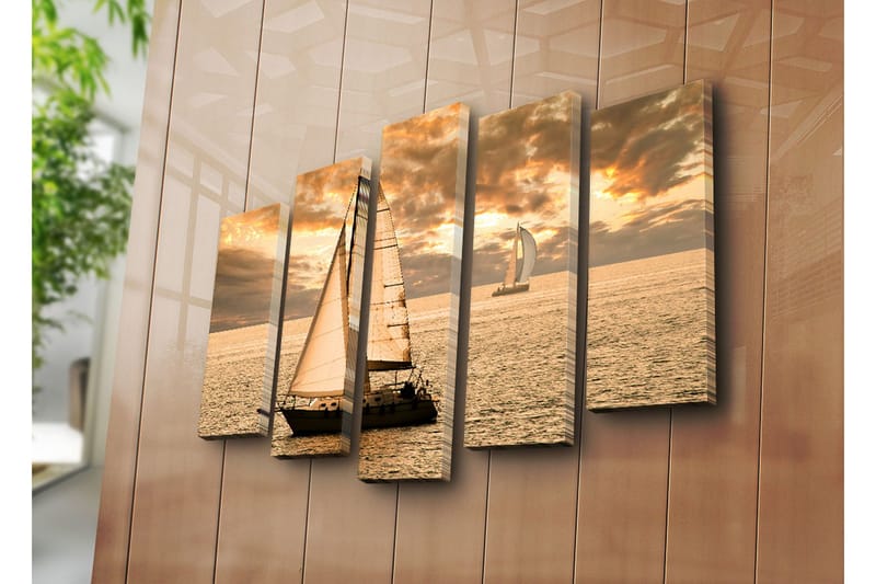 Stor Canvastavla i 5 delar 105x70 cm - Segelbåtar på en spegelblanka havsytan under en gyllene solnedgång - Guld / Orange / Beige - Inredning & dekor - Tavlor & konst - Canvastavla