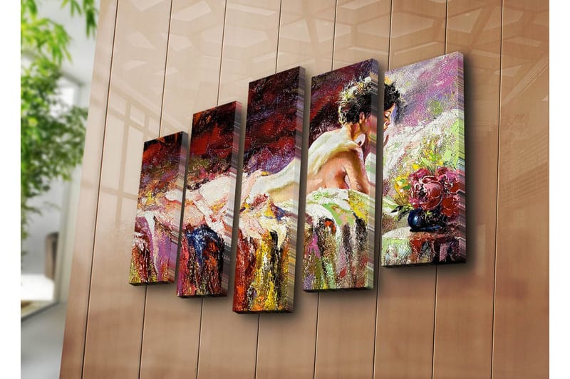 Stor Canvastavla i 5 delar 105x70 cm - Sensuell kvinna som vilar på en säng med blommor i närheten - Röd / Lila / Beige - Inredning & dekor - Tavlor & konst - Canvastavla