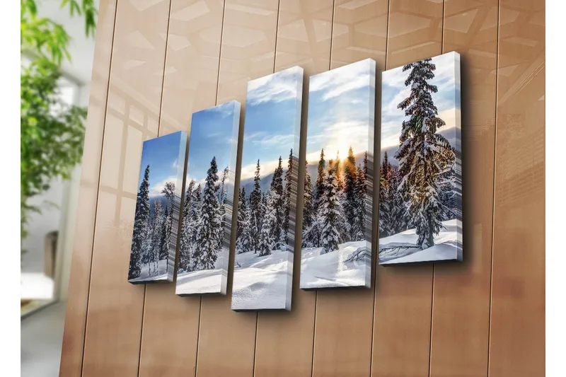Stor Canvastavla i 5 delar 105x70 cm - Snöklädda granar i en vinterlandskap med soluppgång - Vit / Blå / Grön - Inredning & dekor - Tavlor & konst - Canvastavla