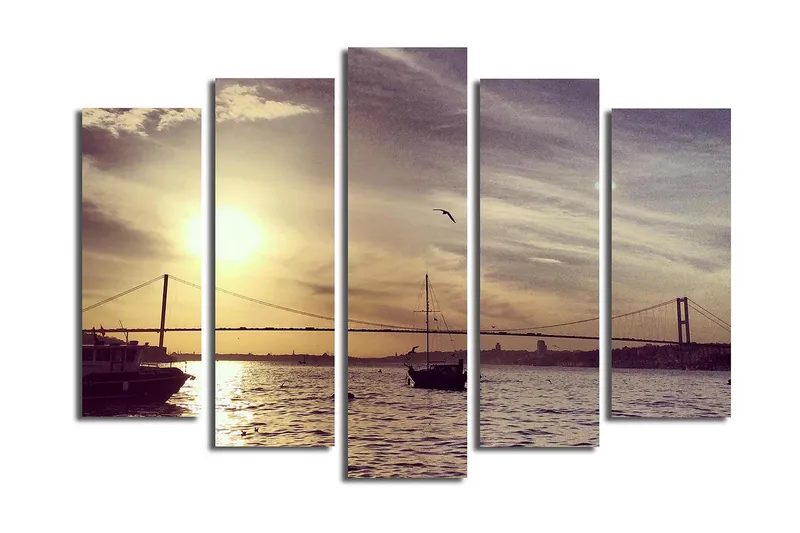 Stor Canvastavla i 5 delar 105x70 cm - Solnedgång över en hamn med båtar och en bro i bakgrunden - Guld / Brun / Grå - Inredning & dekor - Tavlor & konst - Canvastavla