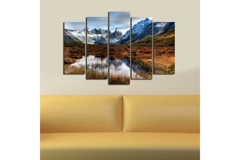 Stor Canvastavla i 5 delar 105x70 cm - Storslagen fjällandskap med snötäckta toppar och spegelblanka sjöar - Mörkgrön / Blå / Orange - Inredning & dekor - Tavlor & konst - Canvastavla