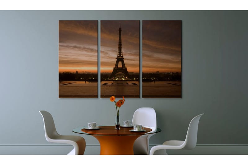 Tavla Eiffel Tower at dusk 90x60 - Artgeist sp. z o. o. - Inredning & dekor - Tavlor & konst - Canvastavla
