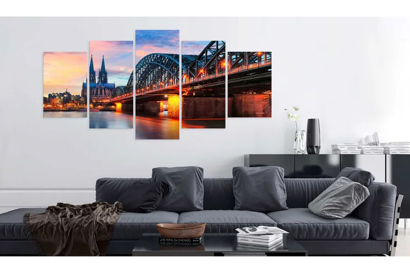 Tavla Evening In Cologne 200X100 Flerfärgad|Vit - Artgeist sp. z o. o. - Inredning & dekor - Tavlor & konst - Canvastavla