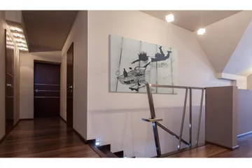Tavla Falling Woman With Supermarket Trolley Banksy 60x40 - Artgeist sp. z o. o. - Inredning & dekor - Tavlor & konst - Canvastavla