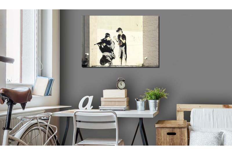 TAVLA Sniper and Child by Banksy 120x80 - Artgeist sp. z o. o. - Inredning & dekor - Tavlor & konst - Canvastavla